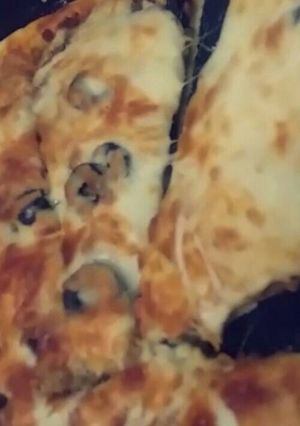 صورة لوصفة بيتزا اكسترا تشيز
