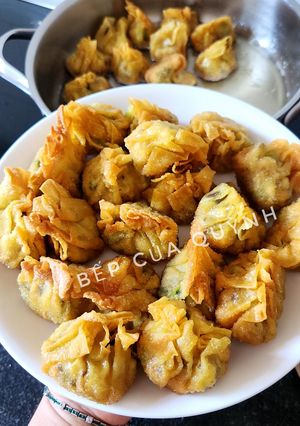 Hình của món Hoành thánh chay.