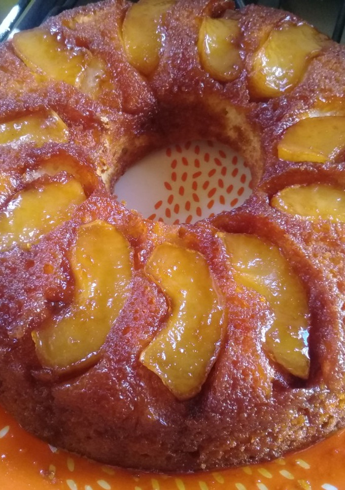 Una foto de Torta de manzana y caramelo