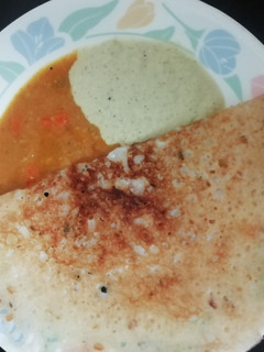 ரவா தோசை(rava dosai recipe in tamil) செய்முறை முக்கிய புகைப்படம்