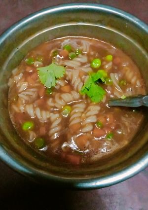 পাস্তা স্যুপ (pasta soup recipe in Bengali) রেসিপির প্রধান ছবি