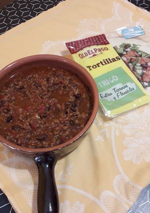 Foto di Chili di carne con burrito!!