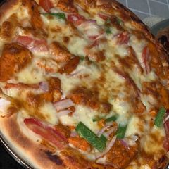A picture of Simple Chicken Tikka Pizza.