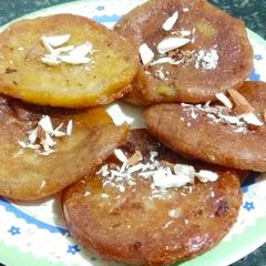 A picture of Banana malpua.