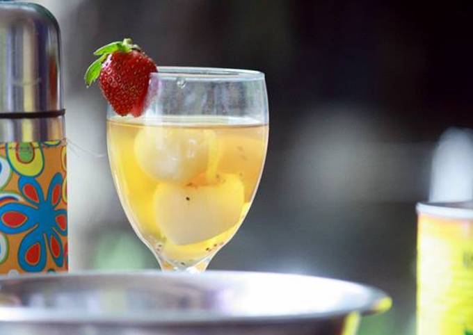 Resep Lychee Tea (Teh Leci) oleh Dwi Yunitasari - Cookpad