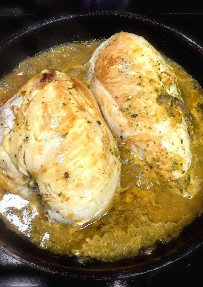 Una foto de Pechuga Asada en Salsa Verde
