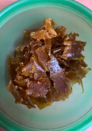 A picture of Aam papad crumbles.