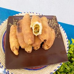 A picture of Fish rolls.