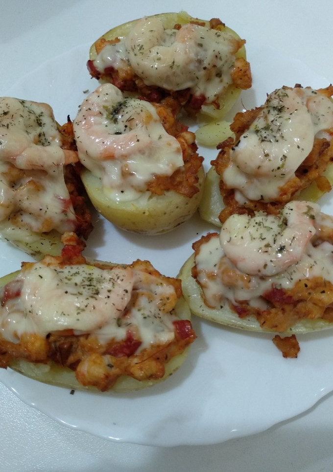 Una foto de Patatas rellenas de gambas