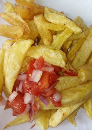 A picture of Chips with kachumbari.