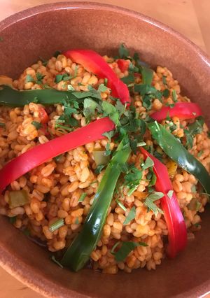 A picture of Bulgur with Tomatoes (Bulgur bi Banadora).
