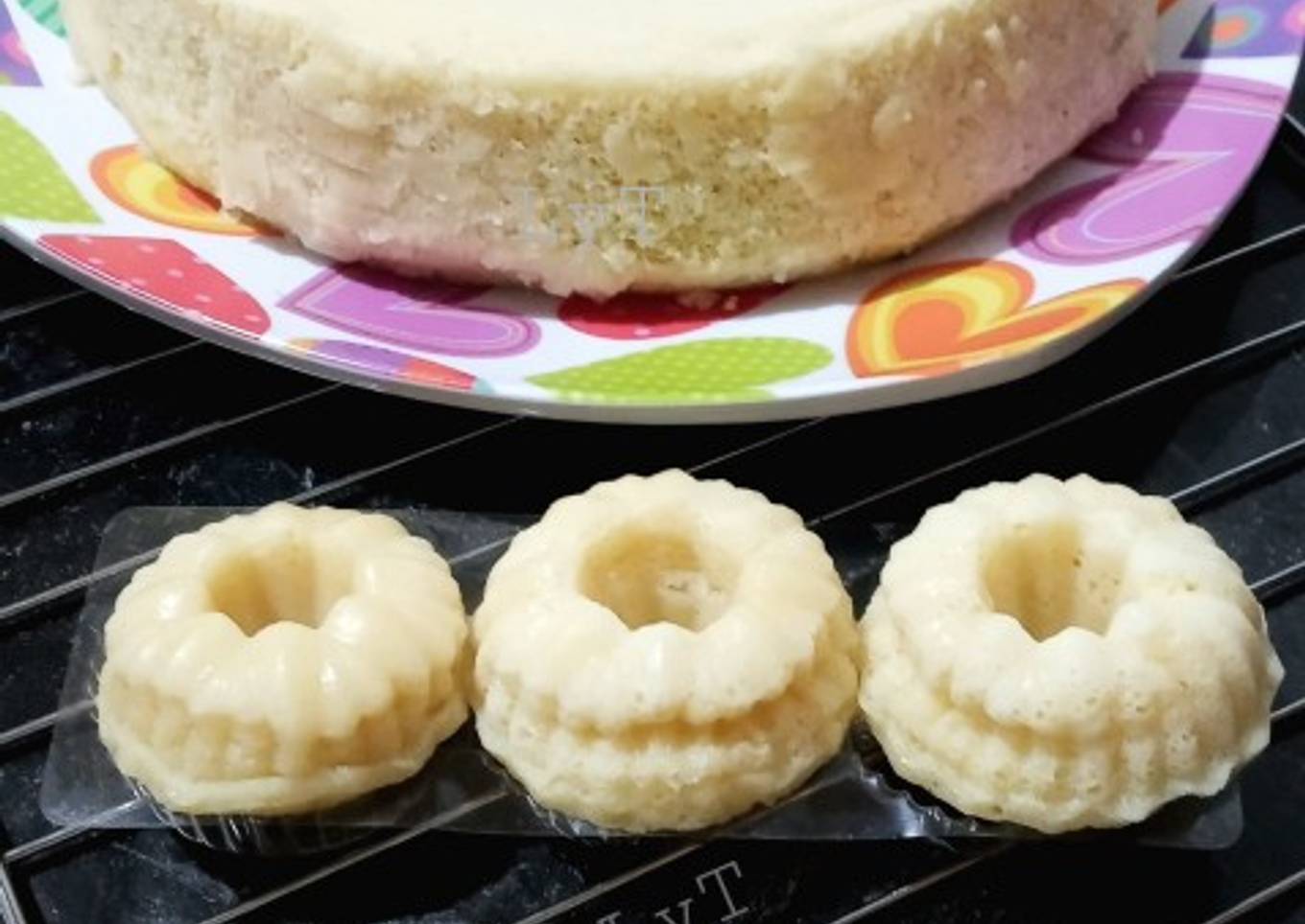 Bolu Kukus Nasi Keju