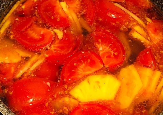 Canh chưa thơm cả tomate / Soupe a l'ananas et tomate