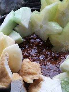 Foto resep Rujak Manis Seadanya😂