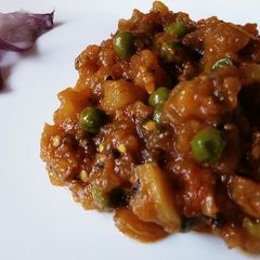 A picture of Roasted Eggplant with peas#weeklyjikonichallenge.