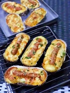 Foto resep Sausage Bread / Roti Sosis tanpa ulen No knead#BelanjaDipasarCookpad