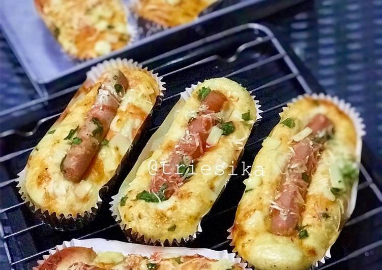 Resep Sausage Bread / Roti Sosis tanpa ulen No knead  #BelanjaDipasarCookpad yang Lezat