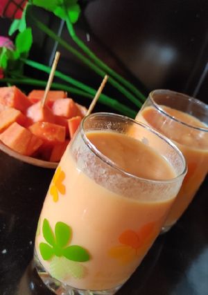 पपाया मिल्कशेक (papaya milkshake recipe in Hindi) रेसिपी मुख्य फोटो