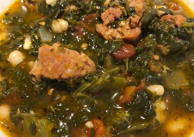 Spinach and White Bean Soup With Sausages
