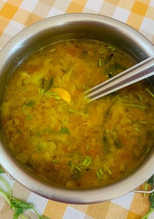 A picture of Cabbage Sambar.