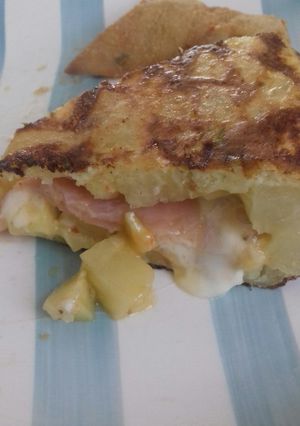 Una foto de Súper tortilla de papa rellena 1234 !GO¡