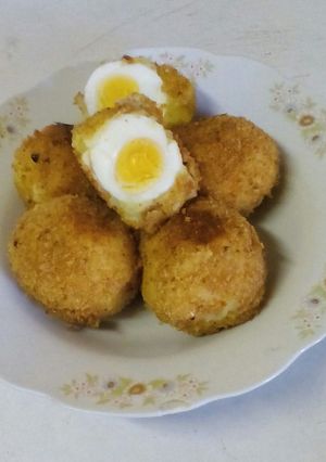 A picture of Scotch eggs.