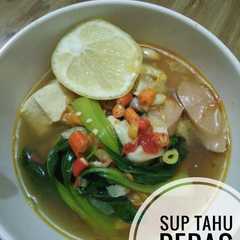 A picture of Sup Tahu Pedas.