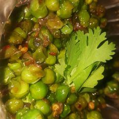 A picture of Chatpata Matar.