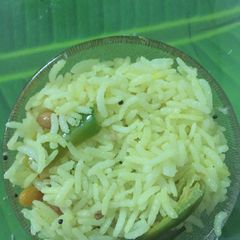 A picture of Lemon rice.