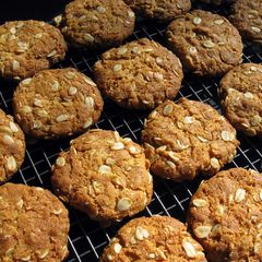A picture of ANZAC Biscuits.