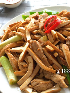 豆乾炒肉絲 @188懶人料理 的食譜成品照片