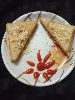 સેન્ડવીચ વિથ ચીઝ રેસીપી મુખ્ય ફોટો
