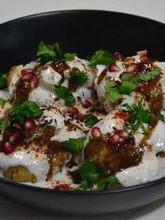 दही वड़ा (dahi Vada recipe in hindi) रेसिपी मुख्य फोटो