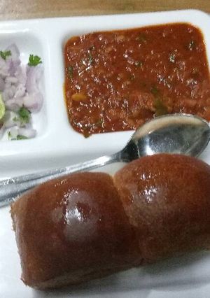 A picture of Pav bhaji.