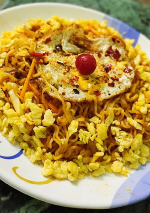 मैगी अंडा मसाला (Maggi Anda Masala recipe in hindi) रेसिपी मुख्य फोटो