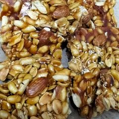 Nuts chikki A picture of Nuts chikki.