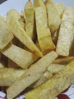 A picture of Fried yam.