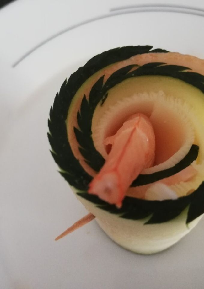 Una foto de Calabacín con langostinos