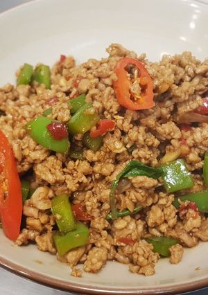 รูปของ หมูสับผัดแคปซิคัม pork mince capsicum stir fry