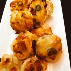 A picture of Pizza Bites.