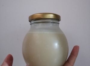Una foto de Ghee - mantequilla clarificada