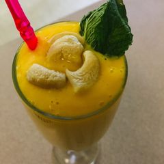A picture of Mango Lassi.