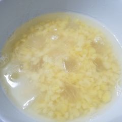 Chiu Chow Split Mung Beans QQ Dessert 潮州清心丸糖水 A picture of Chiu Chow Split Mung Beans QQ Dessert 潮州清心丸糖水.