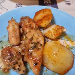 Una foto de Solomillo de pollo al limón 🍋
