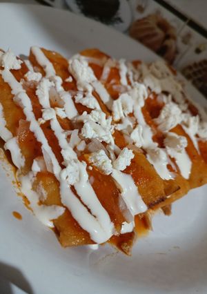 Una foto de Entomatado de pollo con papa