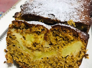 Una foto de Budín Integral de Manzana, Canela y Miel ♥️