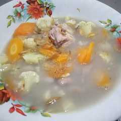A picture of Sup ayam kacang enakkk!.