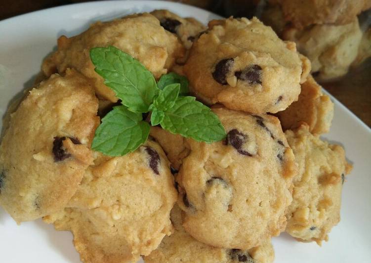 Kuker almond coklat chip