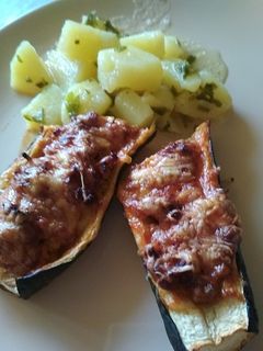 Töltött cukkini recept fotója
