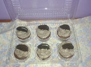 Una foto de Cupcakes de oreo con buttercream de oreo